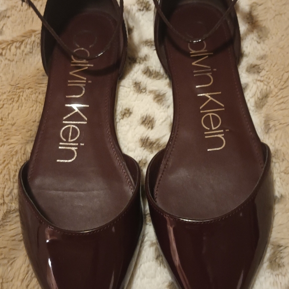 Calvin Klein Women's Plum Chocolate Leather Shoes - Picture 2 of 8
